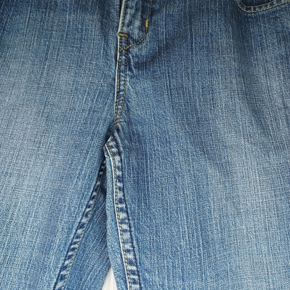 Levi's Signature Low Rise Bootcut Classic Faded Blue Denim Jeans - Picture 8 of 13